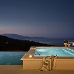 Villa Elpida Luxury Villa, With Infinity Pool & Whirlpool, By Thinkvilla Skinária